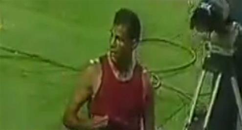 حكايات من التسعينات (4).. طلبة يكشف عن سر القميص الأحمر الخفى فى الدراويش